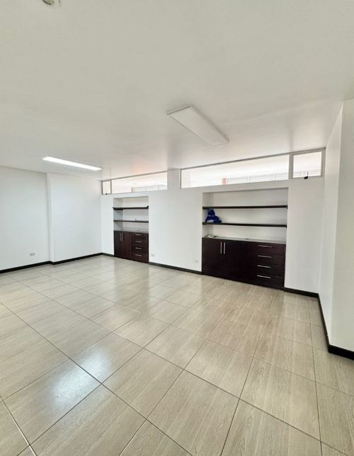 Apartamento de 3 alcobas en venta en Chicó Navarra, Bogotá, 240 m² · foto 5 de 19