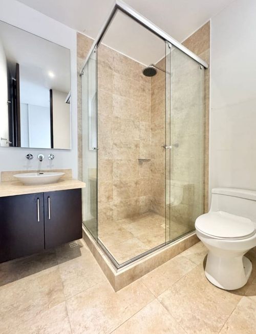 Apartamento de 3 alcobas en venta en Chicó Navarra, Bogotá, 240 m² · foto 8 de 19