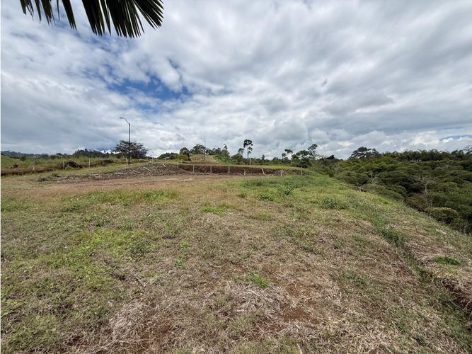 Lote en venta en Condina, Pereira, 2056 m² · foto 10 de 11