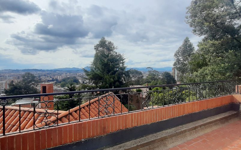 Apartamento de 3 alcobas en venta en Bosque De Pinos, Bogotá, 298 m² · foto 16 de 19