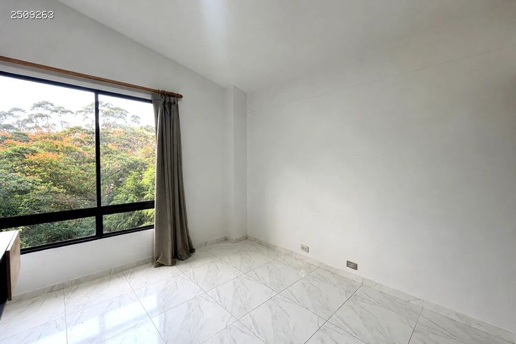Apartamento de 4 alcobas en arriendo en Conquistadores, Medellín, 140 m² · foto 11 de 24