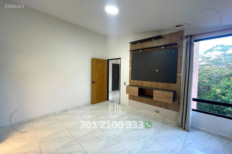 Apartamento de 4 alcobas en arriendo en Conquistadores, Medellín, 140 m² · foto 14 de 24