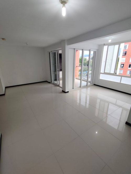 Apartamento de 3 alcobas en venta en Valle Del Lili, Cali, 85 m² · foto 9 de 10