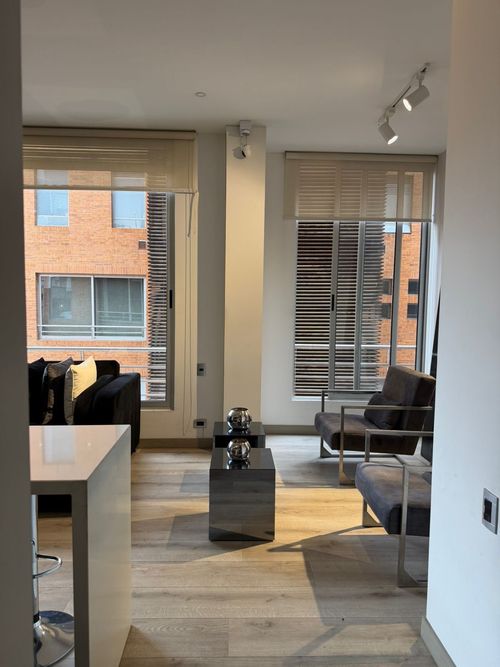 Apartamento de 1 alcoba en venta en Chapinero, Bogotá, 81 m² · foto 3 de 24