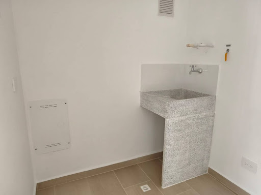 Apartamento en arriendo en Camino Verde, Envigado · foto 5 de 18