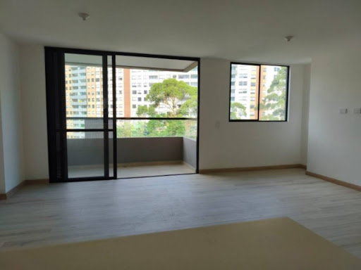 Apartamento en arriendo en Camino Verde, Envigado · foto 16 de 18