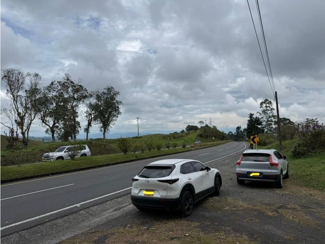 Lote en venta en Tribunas Corcega, Pereira, 2070 m² · foto 10 de 10