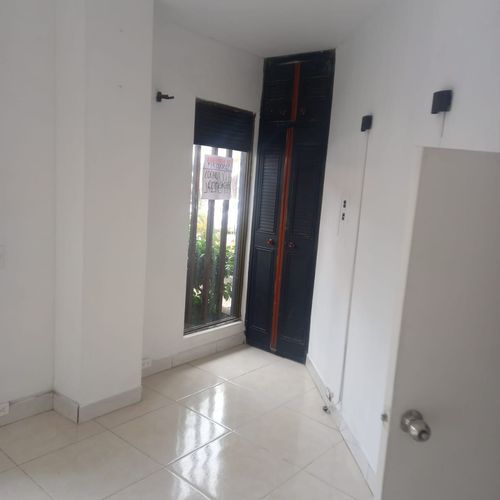 Local en arriendo en Alta Suiza, Manizales, 16 m² · foto 2 de 6