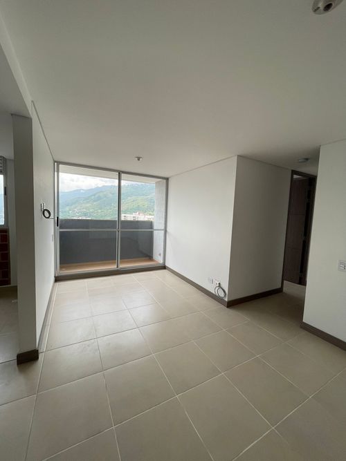 Apartamento de 3 alcobas en venta en Machado, Copacabana, 60 m² · foto 3 de 14