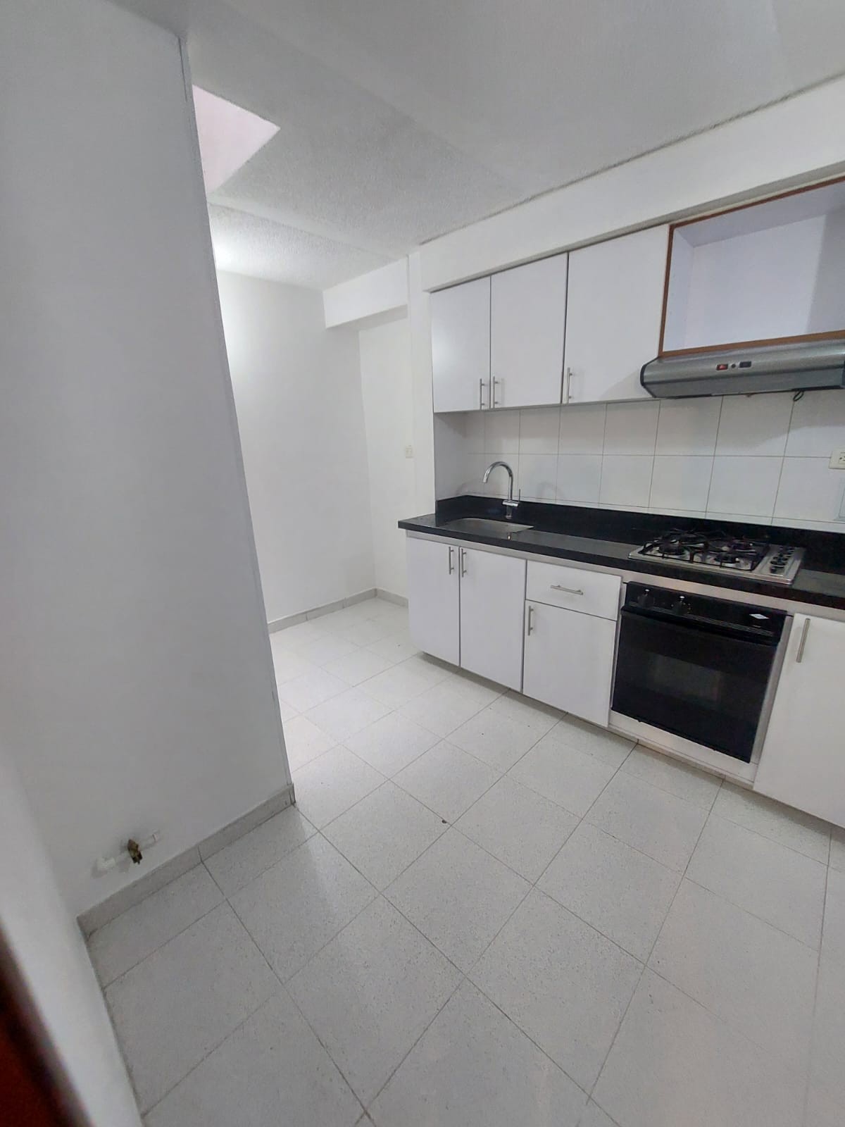 Casa en venta en Villas De Aranjuez, Bogotá · foto 8 de 24