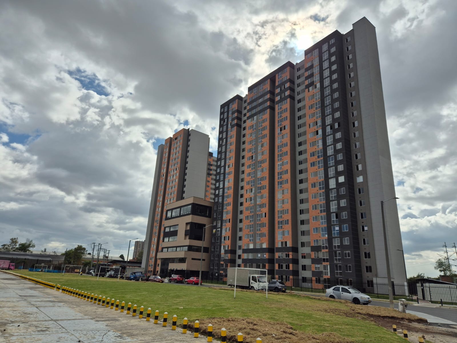 Apartamento en venta en Montevideo, Bogotá · foto 3 de 14