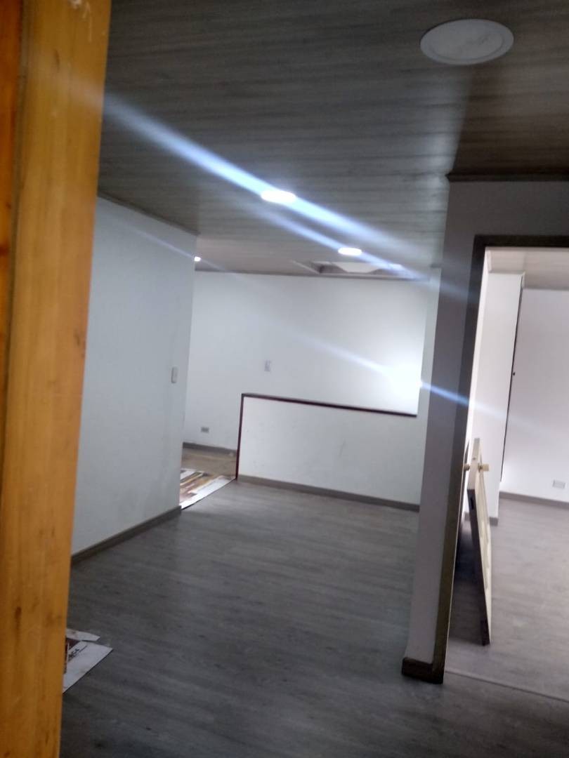 Casa en venta en Centro Fontibon, Bogotá · foto 11 de 24