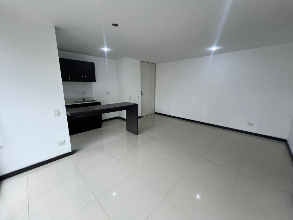 Apartamento en venta en Suramérica, Itagüí · foto 2 de 24