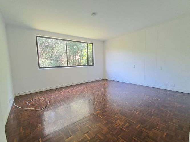 Apartamento de 4 alcobas en venta en La Florida, Medellín, 204 m² · foto 2 de 19