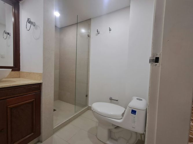 Apartamento de 4 alcobas en venta en La Florida, Medellín, 204 m² · foto 5 de 19