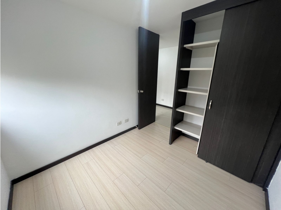 Apartamento en venta en Suramérica, Itagüí · foto 12 de 24