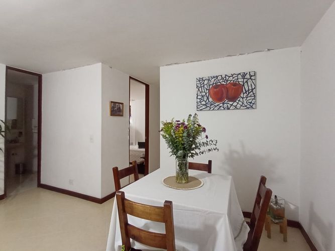 Apartamento de 2 alcobas en venta en Laureles, Medellín, 44 m² · foto 2 de 16