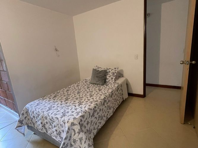 Apartamento de 2 alcobas en venta en Laureles, Medellín, 44 m² · foto 9 de 16