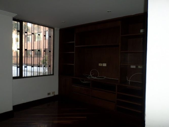 Apartaestudio en venta en Chico Norte, Bogotá, 81 m² · foto 2 de 17