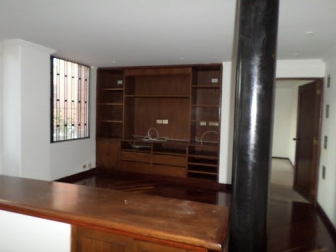 Apartaestudio en venta en Chico Norte, Bogotá, 81 m² · foto 3 de 17