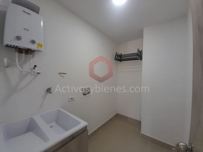Apartamento de 3 alcobas en arriendo en Aves Maria, Sabaneta, 75 m² · foto 10 de 11