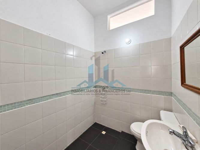 Casa de 4 alcobas en venta en Girardot, Girardot, 220 m² · foto 17 de 18