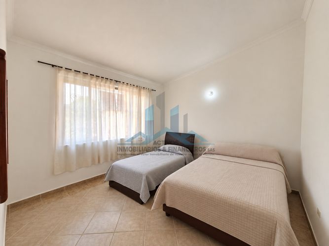 Casa de 4 alcobas en venta en Girardot, Girardot, 220 m² · foto 12 de 18