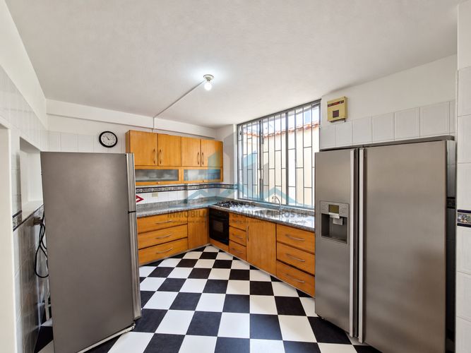 Casa de 4 alcobas en venta en Girardot, Girardot, 220 m² · foto 8 de 18