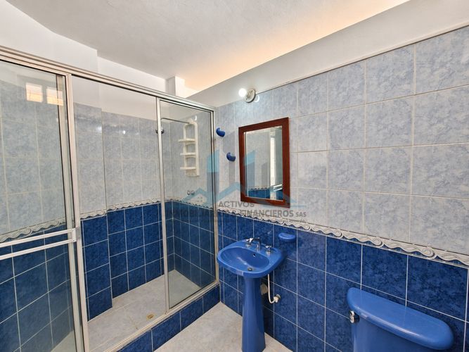 Casa de 4 alcobas en venta en Girardot, Girardot, 220 m² · foto 15 de 18