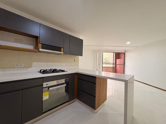 Apartamento de 3 alcobas en arriendo en Vegas De La Doctora, Sabaneta, 100 m² · foto 3 de 19