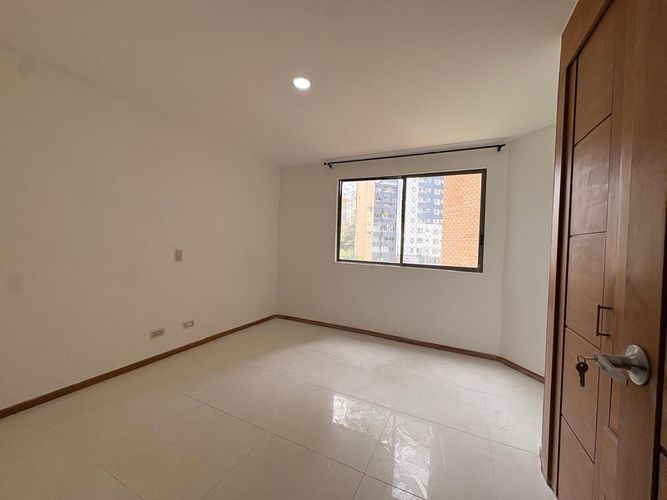 Apartamento de 3 alcobas en arriendo en Vegas De La Doctora, Sabaneta, 100 m² · foto 9 de 19