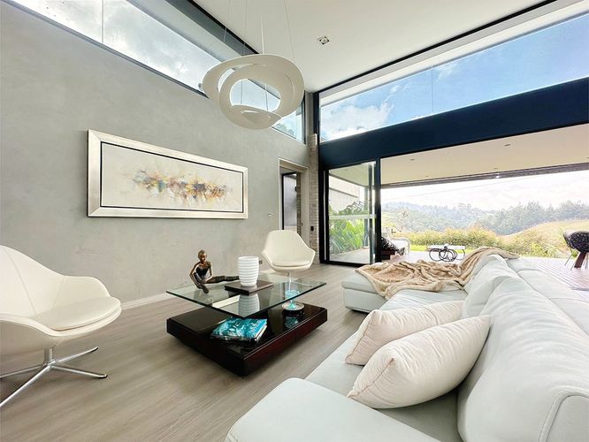 Casa en venta en Loma Del Chocho, Envigado · foto 6 de 17