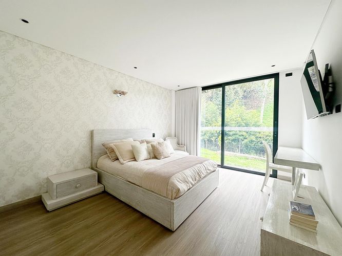 Casa en venta en Loma Del Chocho, Envigado · foto 11 de 17