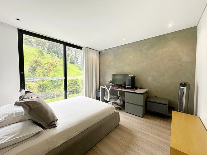 Casa en venta en Loma Del Chocho, Envigado · foto 14 de 17