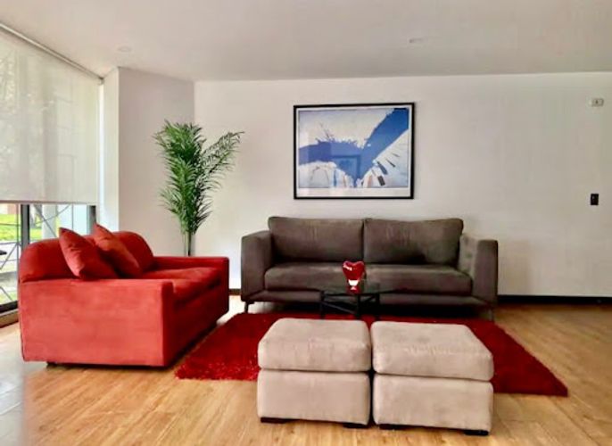 Apartaestudio en venta en Santa Barbara, Bogotá, 63 m² · foto 2 de 13