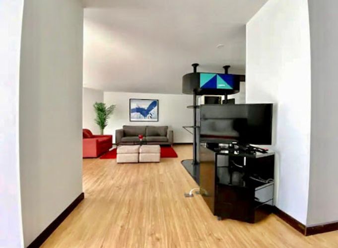Apartaestudio en venta en Santa Barbara, Bogotá, 63 m² · foto 6 de 13