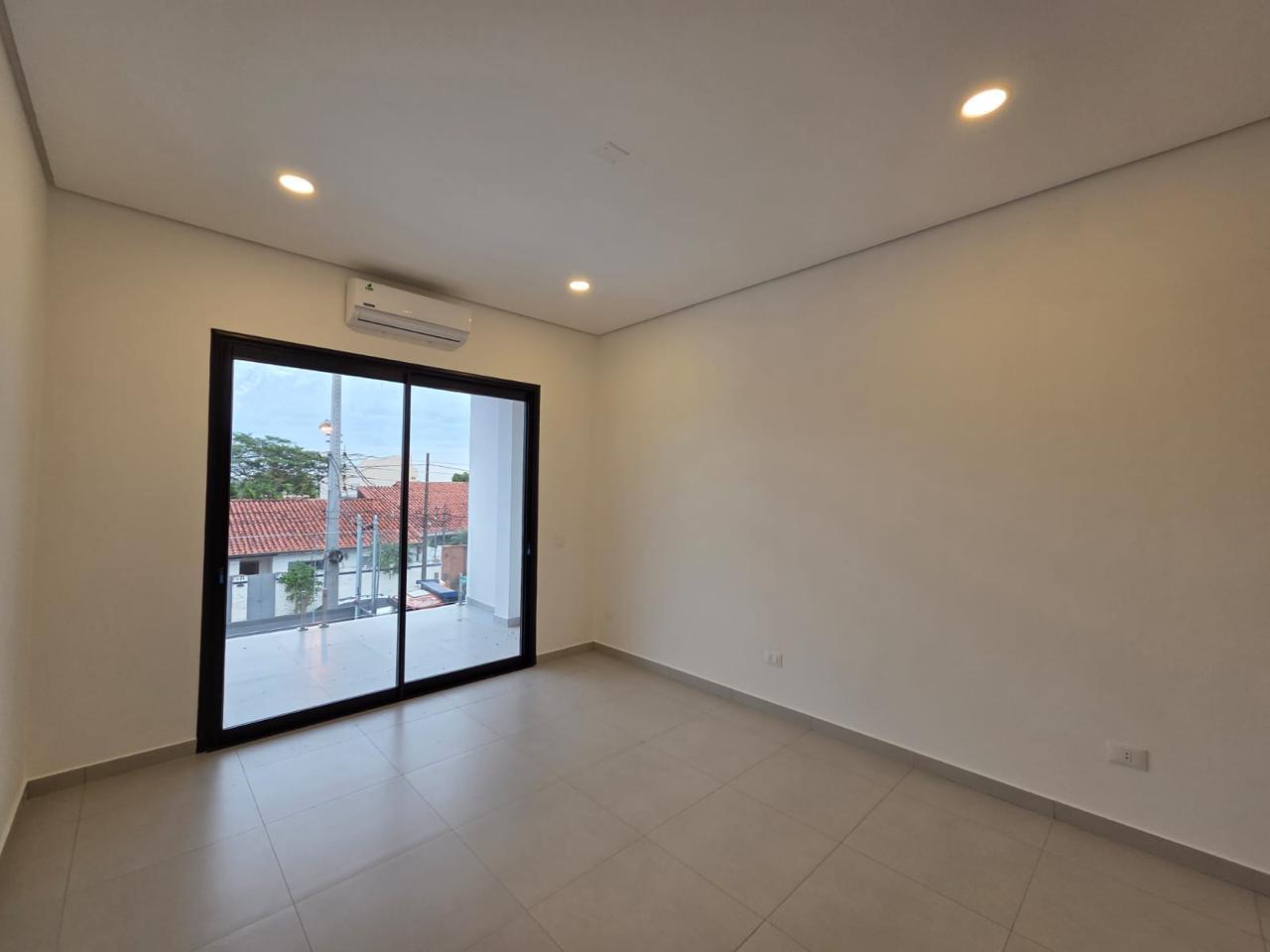 |ALQUILER| MODERNO DÚPLEX CON PISCINA A ESTRENAR — foto 3