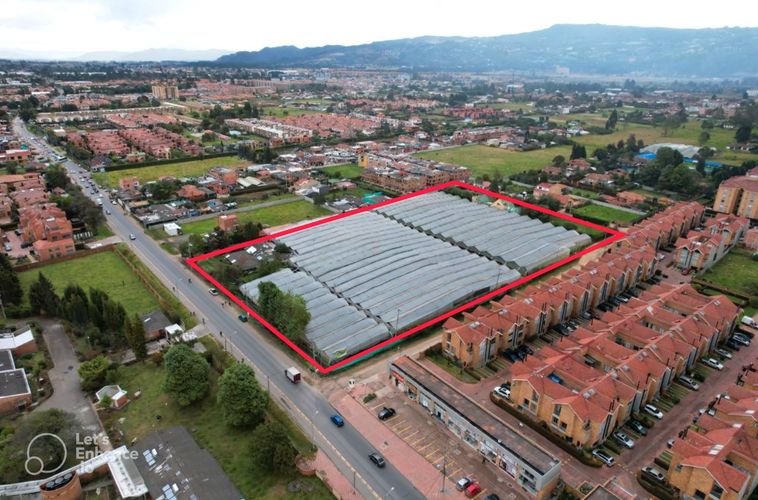 Lote en venta en Ub Coopacol, Chía, 16751 m² · foto 2 de 5
