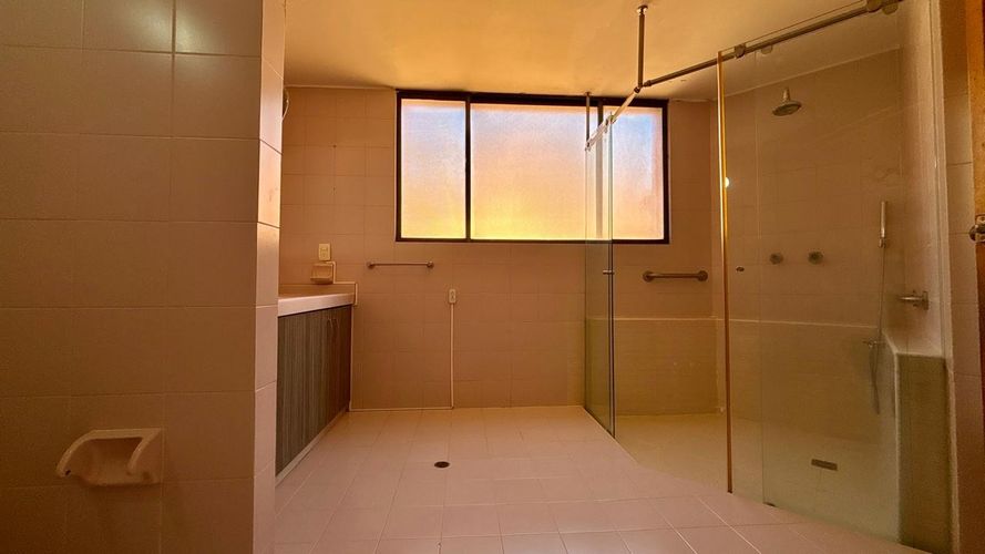 Apartamento de 5 alcobas en venta en Sotomayor, Bucaramanga, 292 m² · foto 23 de 24