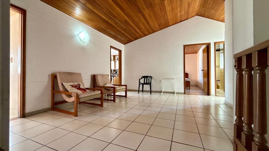 Apartamento de 5 alcobas en venta en Sotomayor, Bucaramanga, 292 m² · foto 11 de 24