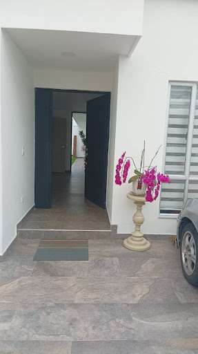 Casa en venta en Modelia, Bogotá · foto 2 de 17