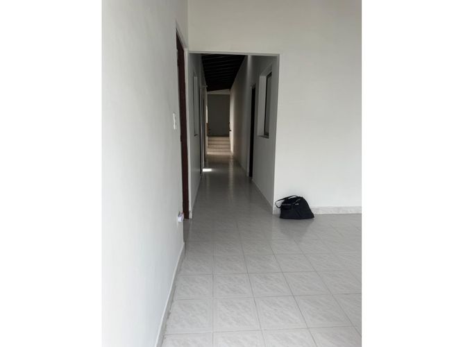 Casa de 3 alcobas en venta en Laureles, Medellín, 216 m² · foto 11 de 23