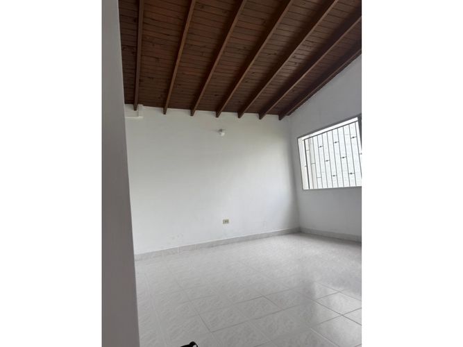 Casa de 3 alcobas en venta en Laureles, Medellín, 216 m² · foto 13 de 23
