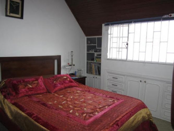 Casa en venta en Santa Barbara Central, Bogotá · foto 8 de 18