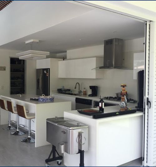 Casa de 5 alcobas en venta en Bosques De Peñalisa, Girardot, 358 m² · foto 3 de 24