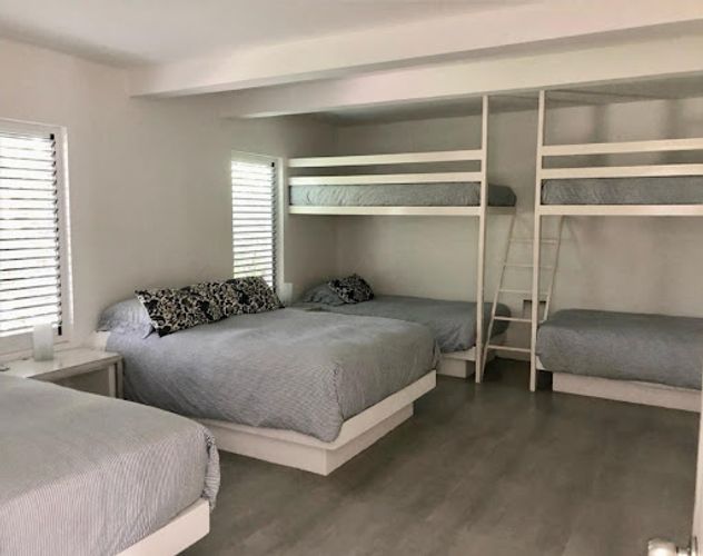 Casa de 5 alcobas en venta en Bosques De Peñalisa, Girardot, 358 m² · foto 9 de 24