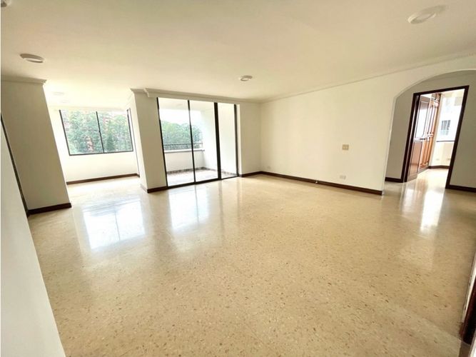 Apartamento de 3 alcobas en arriendo en Alejandría, Medellín, 127 m² · foto 5 de 24