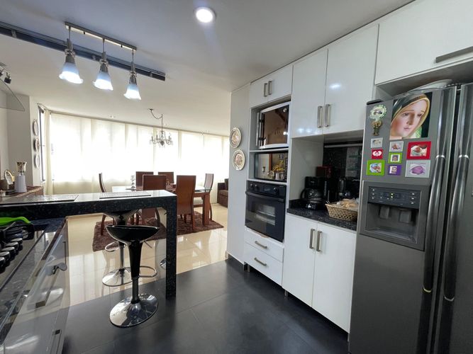 Apartamento de 4 alcobas en venta en Sotomayor, Bucaramanga, 186 m² · foto 6 de 23