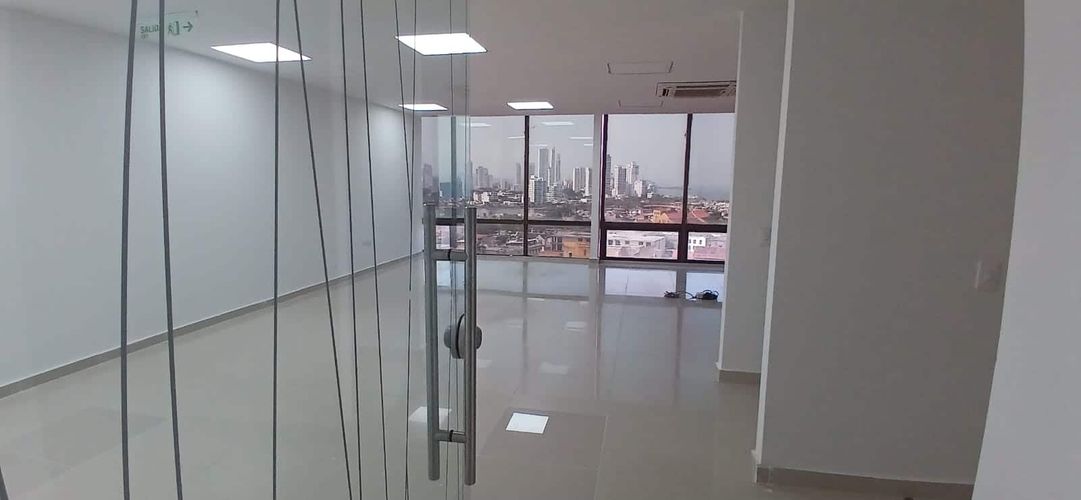 Oficina en arriendo en El Centro, Cartagena, 79 m² · foto 8 de 13