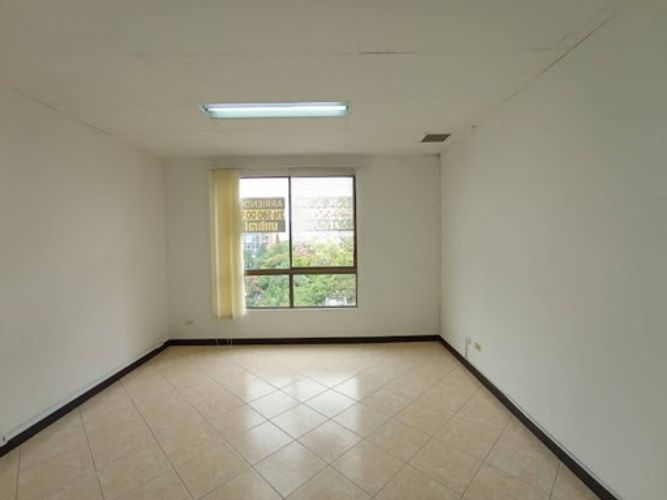 Oficina en arriendo en Patio Bonito, Medellín, 38 m² · foto 5 de 10